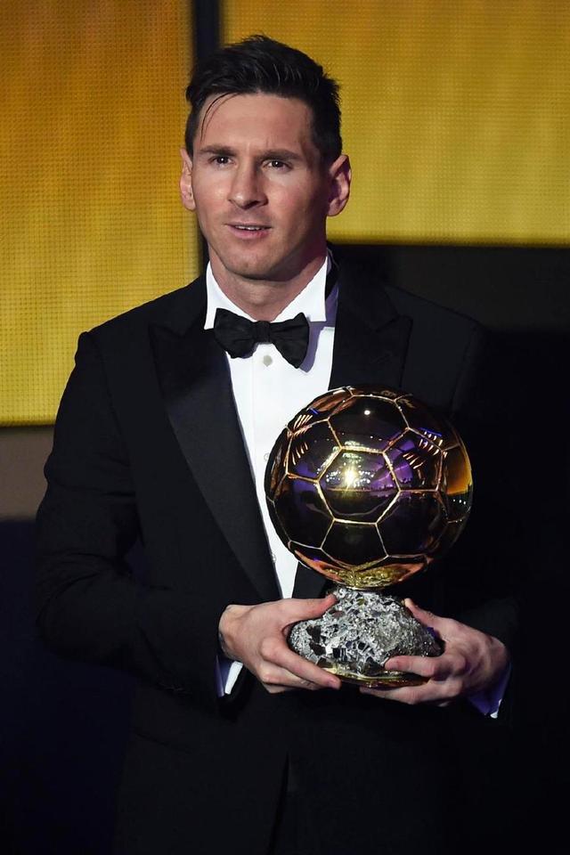 [中超]维塔尔任意球吊入禁区 王燊超头球破门