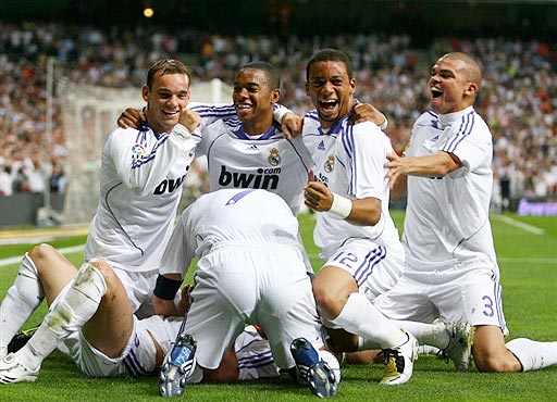 广东半场险胜浙江 徐杰萨姆纳齐爆 奎因太好用 胡明轩高开低走