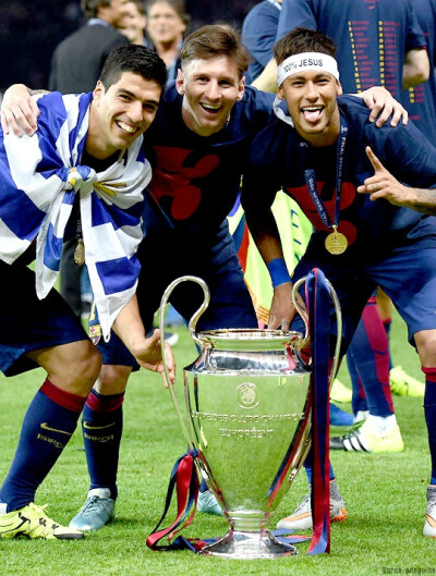 三分12中2 杜兰特1.1秒绝杀旧主