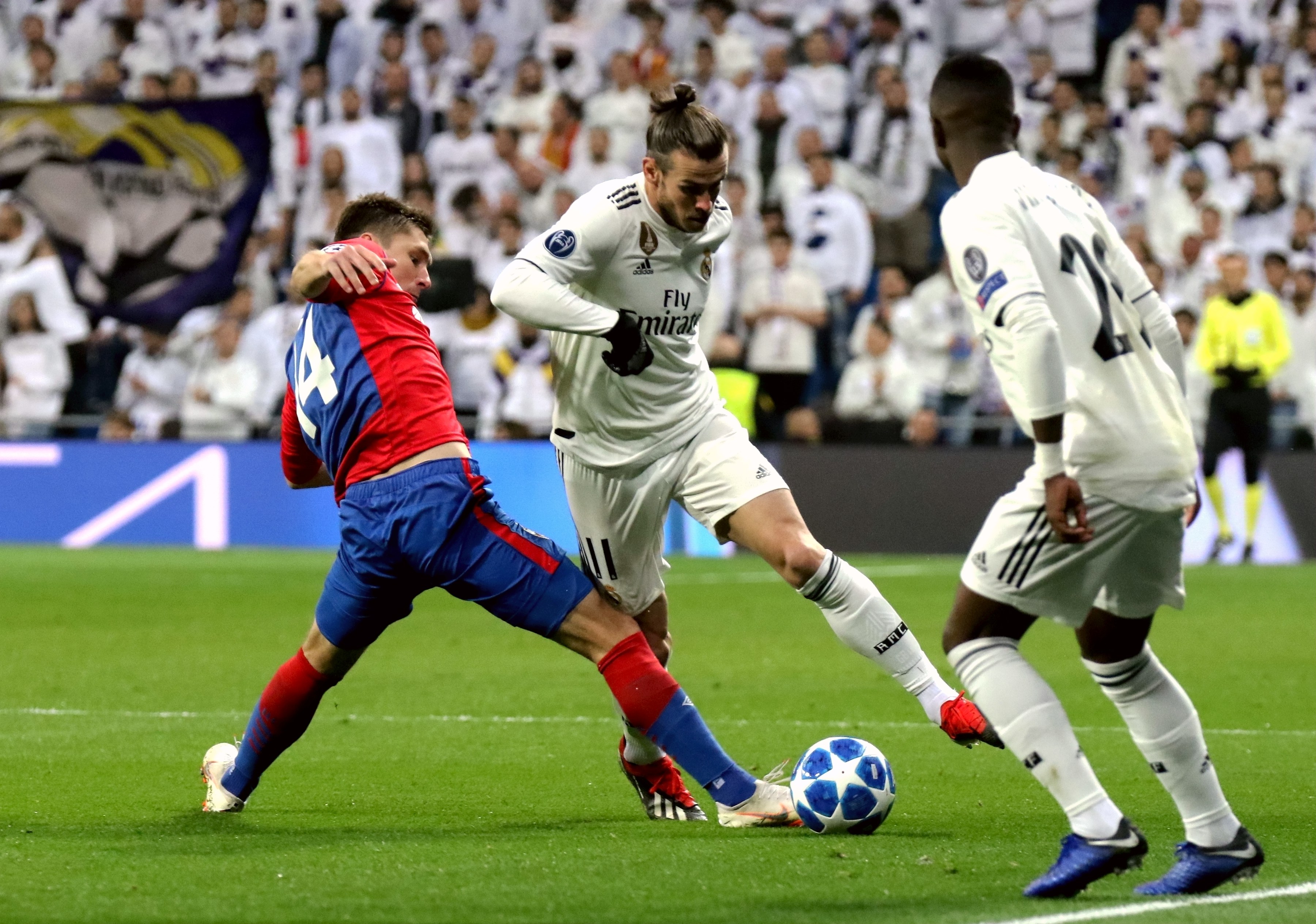 转会1+2：拜仁有意截胡曼城红军猎物 皇马新核拒英超三强报价